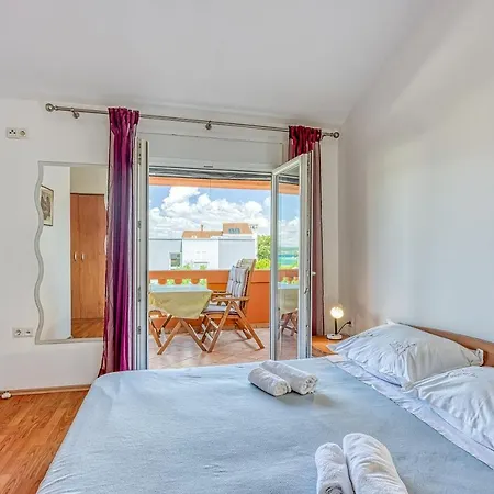 Apartment Seaview In - Happy