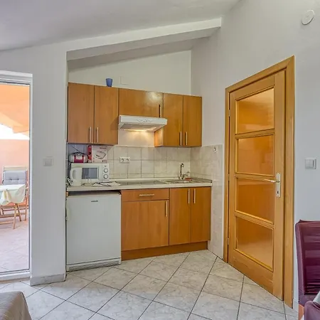 Apartment Seaview In - Happy