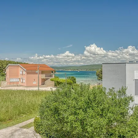 Seaview In - Happy Апартаменты Пашман